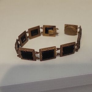 Chic Black bead and brass tone Vintage Link Bracelet